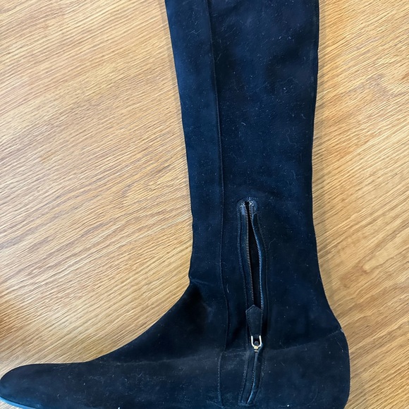 NWT Prada flat knee high stretch suede boot. Size 42 - Picture 5 of 10